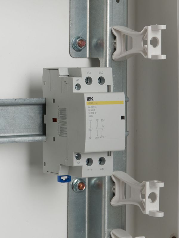 Контактор модульный КМ40-11М AC KARAT IEK MKK11-40-11