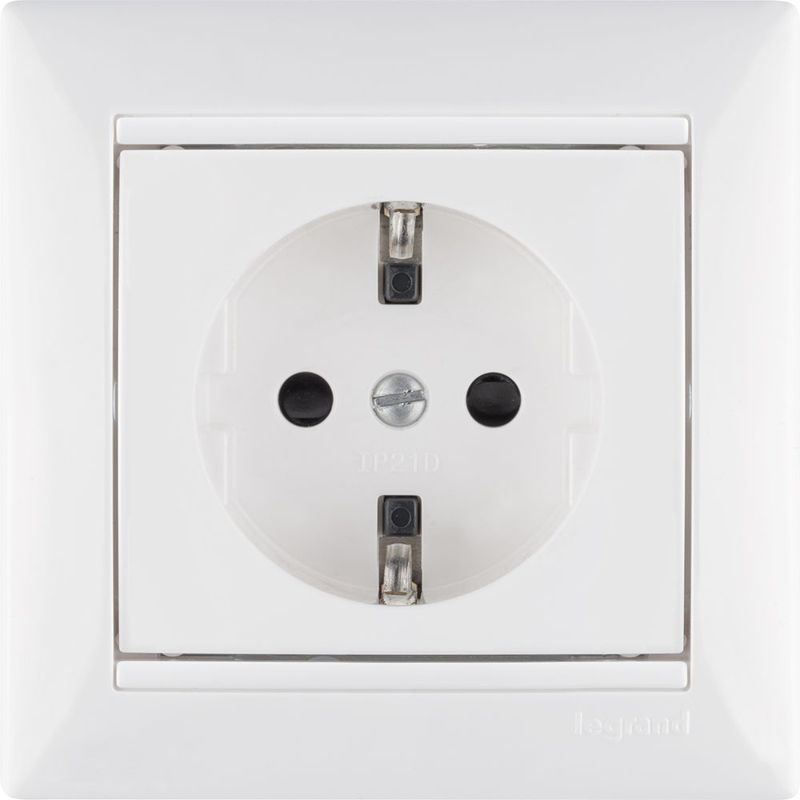 Розетка 1-м СП Valena 16А IP21 230/250В 2P+E с заземл. защ. шторки на винтах механизм бел. IEK 774421