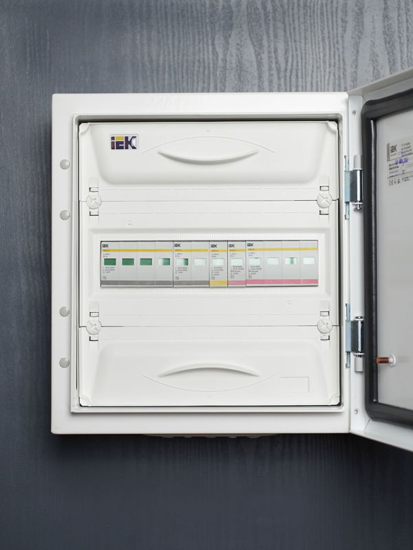 Ограничитель перенапряжения ОПС1-B 1P KARAT IEK MOP20-1-B